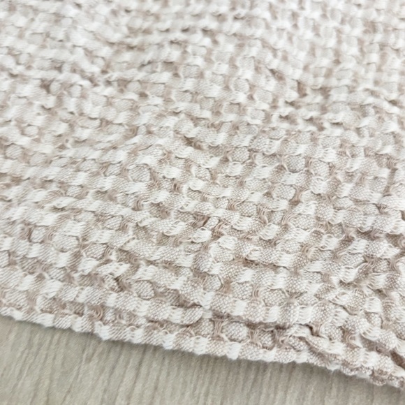 NORDSTROM AT HOME Beige Honeycomb Textured Linen Pillow Sham Standard 19” X 27” - Picture 3 of 7